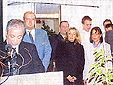 Bürgermeister Hans-Jürgen Kammenhuber, OB Sven Annowsky und weitere geehrte Halveraner (vordere Reihe) (AA-Foto Christa Knitter)