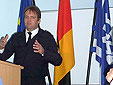 Branddirektor Peter Hartl (Fw Köln) referiert über den Einsatz am Stadtarchiv